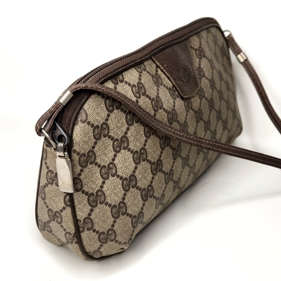 Gucci Handbags - Authentic Gucci Crossbody/Shoulder Vintage Monogram Purse w/dustbag